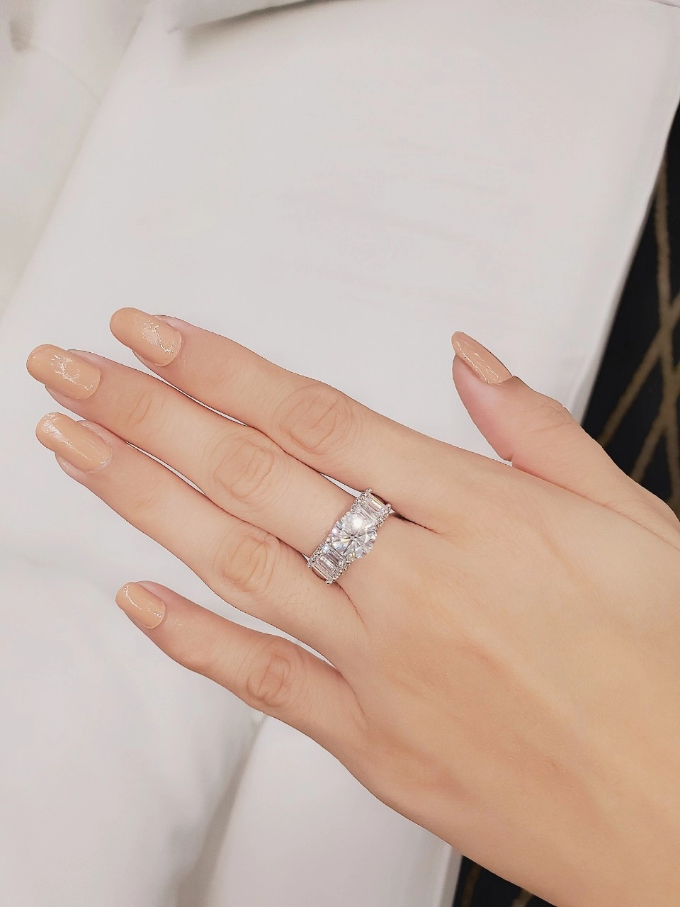 Bộ sưu tập nhẫn : VỎ NHẪN BAGUETTE VIÊN CHỦ 8.0LI ĐẾN 9.0LI