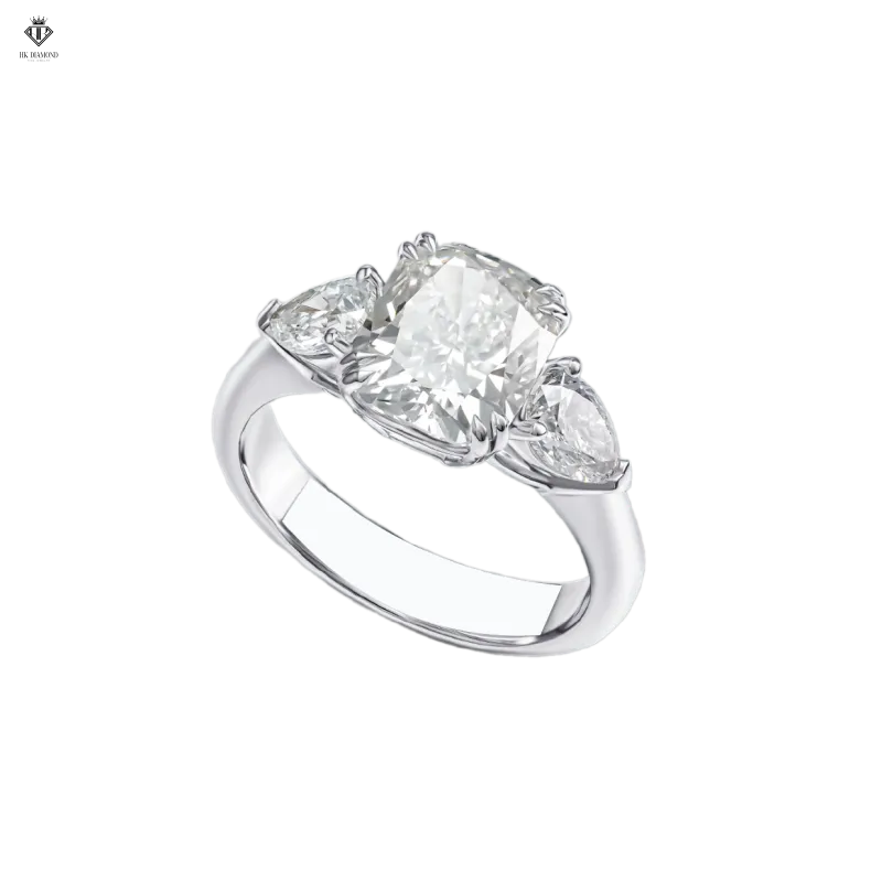 Nhẫn Kim Cương Dáng Cushion