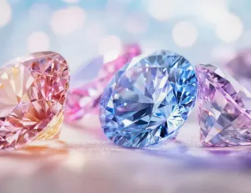 Hướng Dẫn Toàn Diện Về Màu Sắc Của Kim Cương