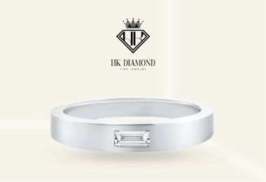 Baguette-Cut Single Diamond Wedding Band