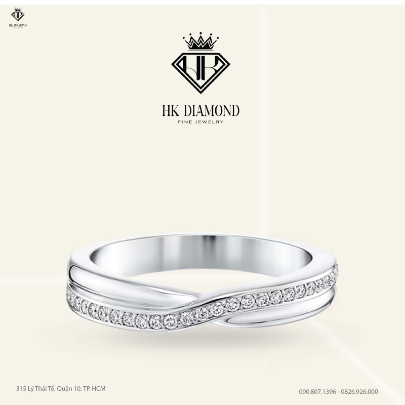 Tryst Single Row Pave Diamond Wedding Band