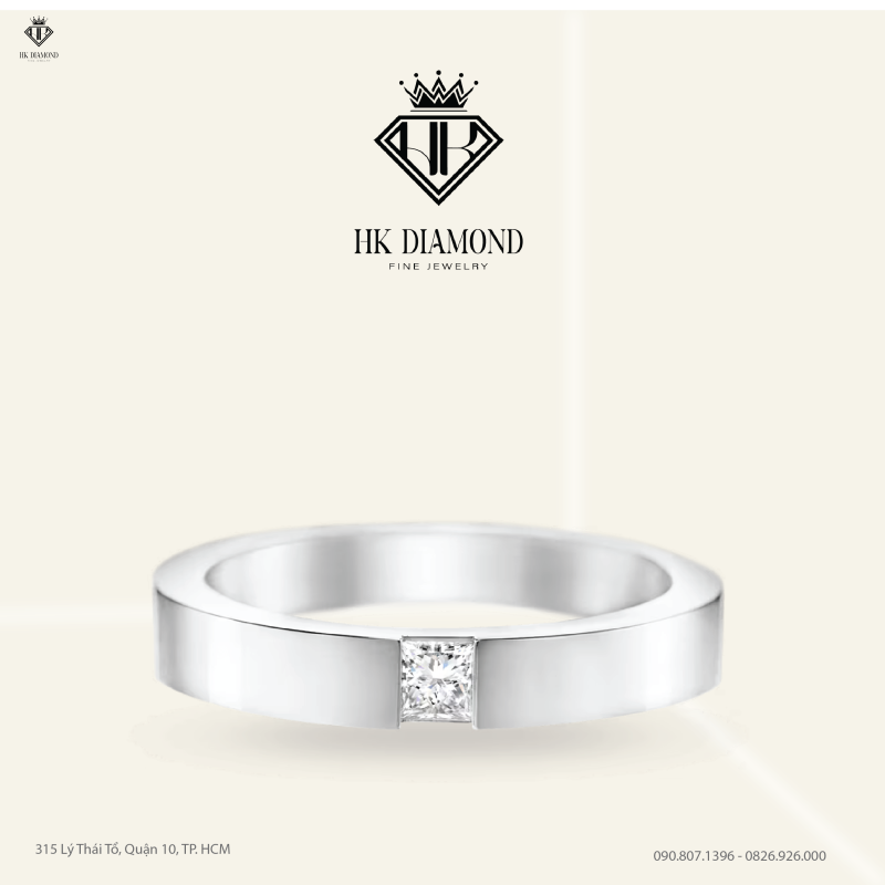 Princess-Cut Single Diamond Wedding Band