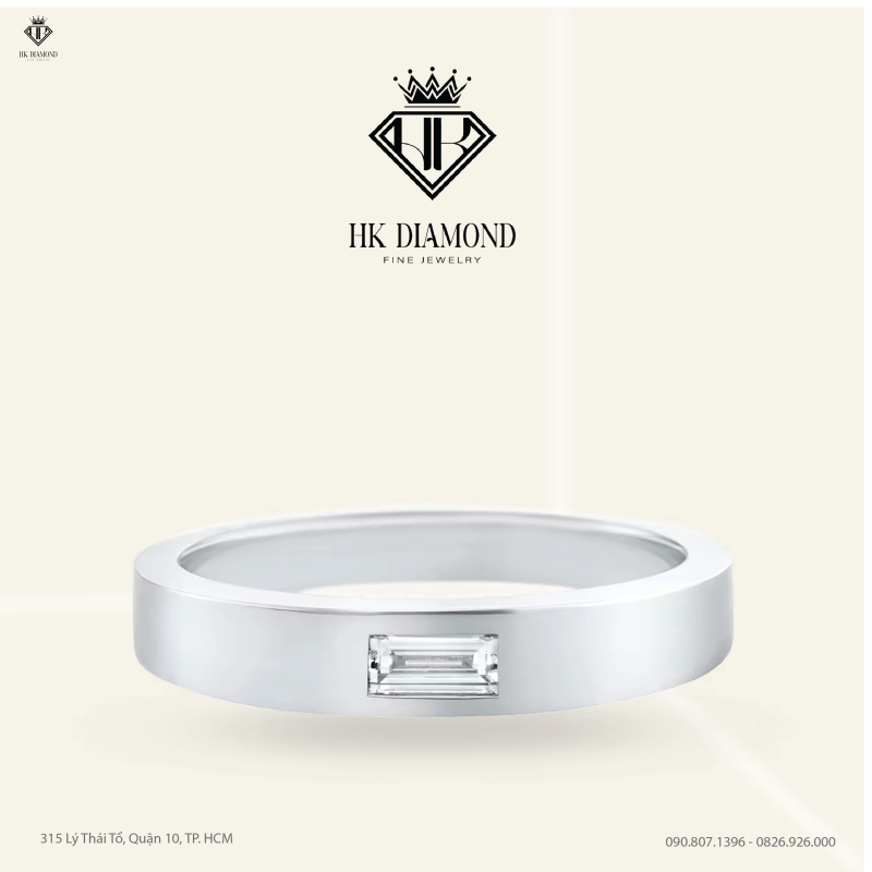 Baguette-Cut Single Diamond Wedding Band