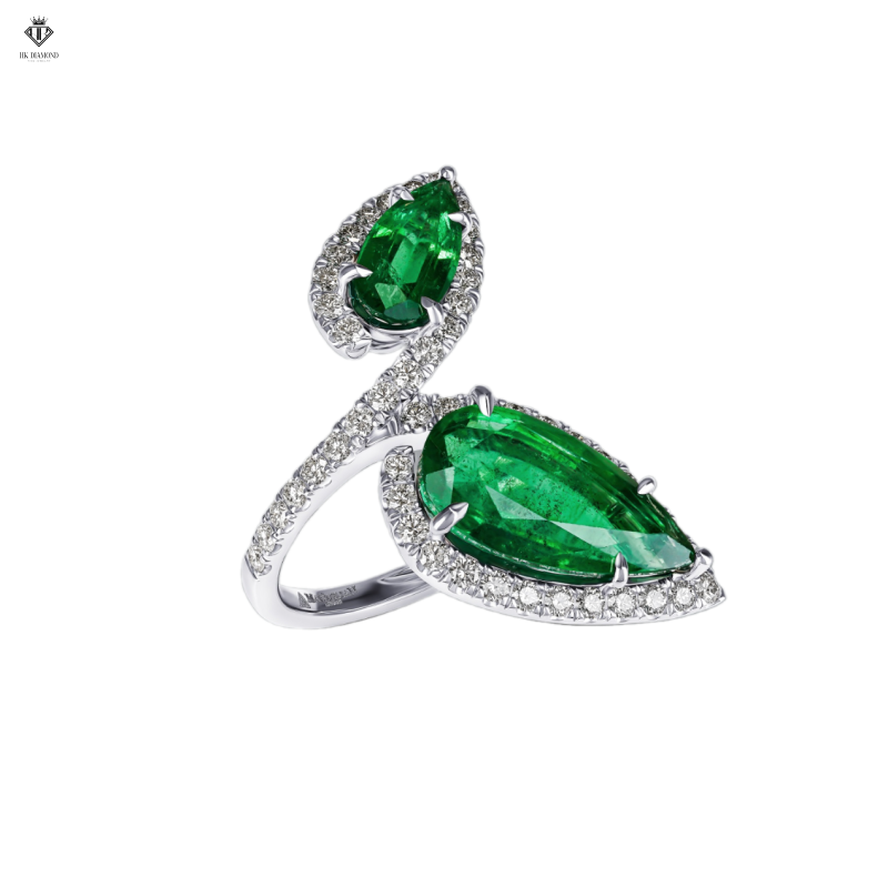 Nhẫn Emerald Dáng Giọt Nước