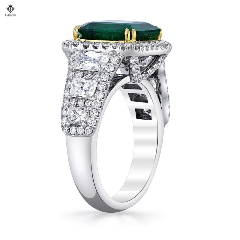 Emerald Ring